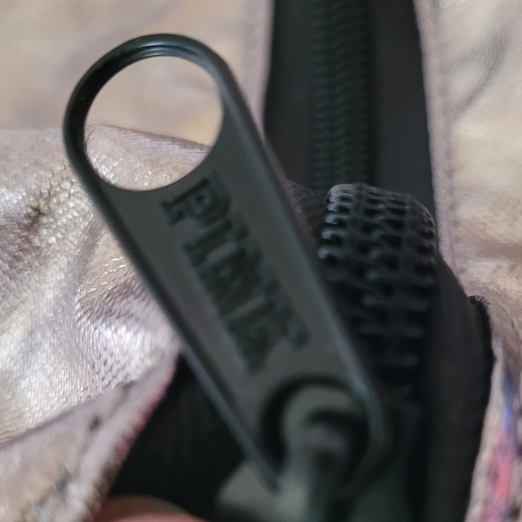 Victoria's Secret PINK Gold Metallic and Black Large Duffle Bag PINK NATION - Picture 8 of 9